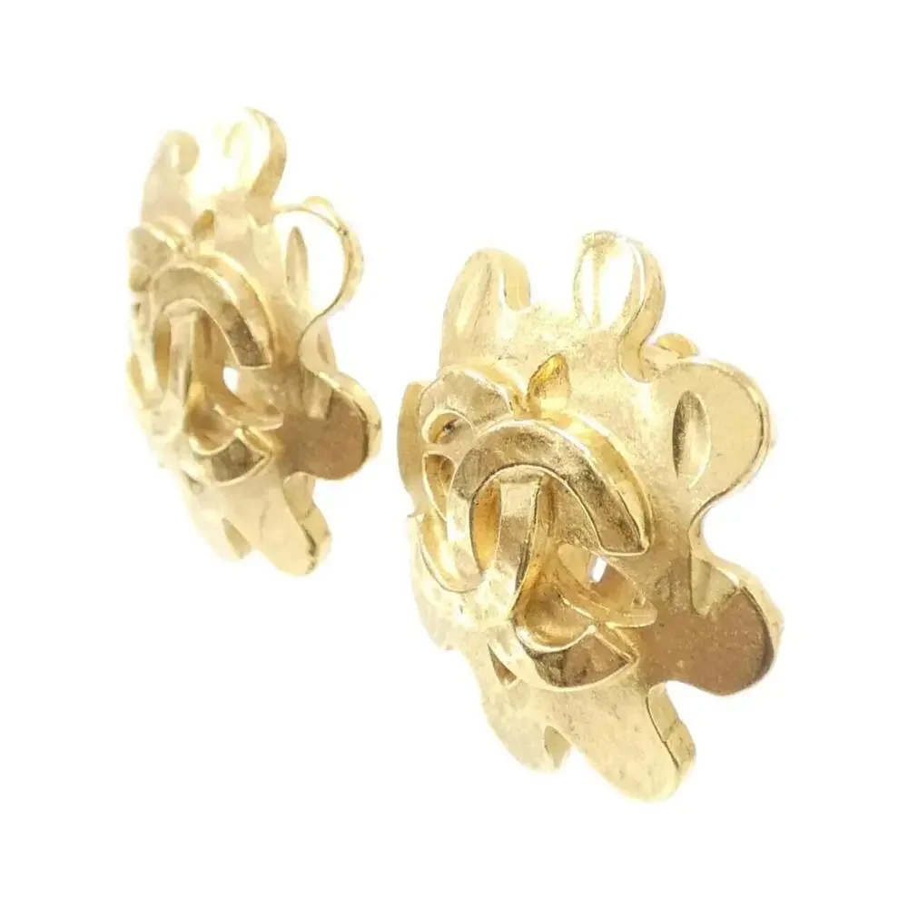 CHANEL Gold Earrings - Picture 2 of 3